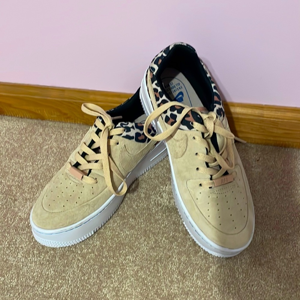 Nike light beige and cheetah print sneakers. Brand new! Never worn!
